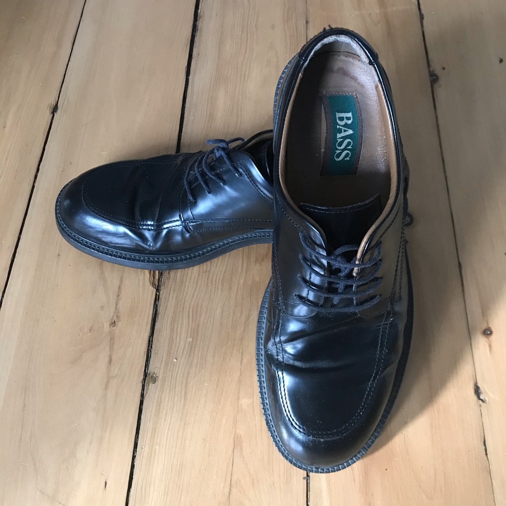 Bass dress shoes